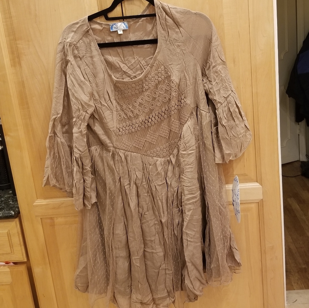 J Gee Khaki Beige Boho Dress SZ M NWT